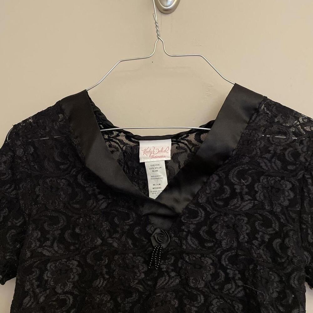 Black lace top bows and beads - Picture 5 of 5